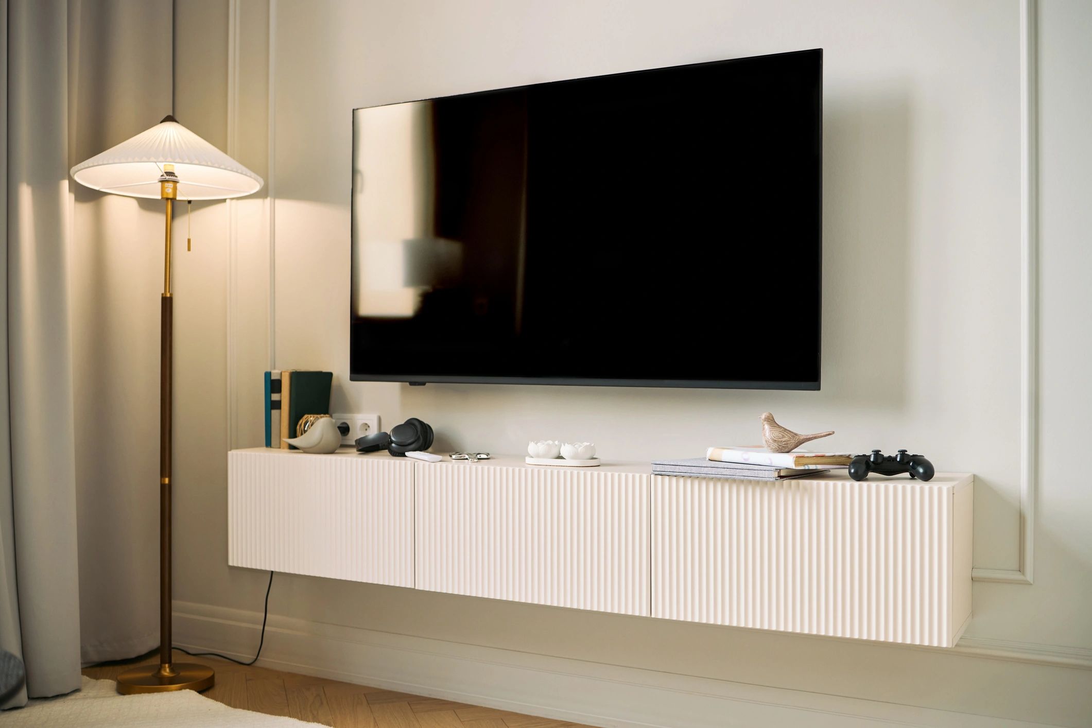 Modern smart TV and connected home entertainment setup